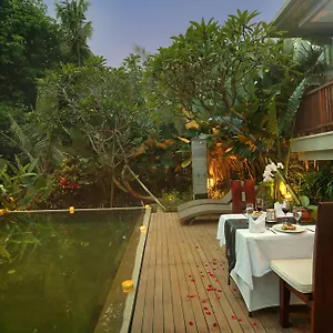 Khayangan Kemenuh Sukawati (Bali)