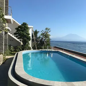 Green Beach Inn Batununggul