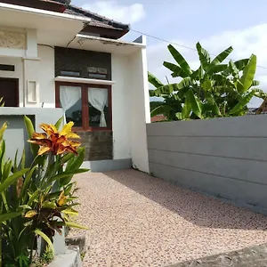 2br Near Villa *