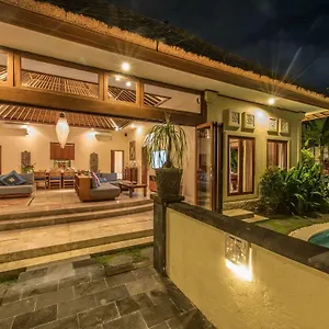 Kupu Kupu * Seminyak (Bali)