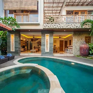 Suzuki 2 Villa Seminyak (Bali)