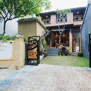 Bulan Bali Ubud (Bali)