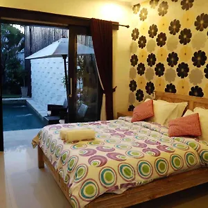 Sunny Seminyak (Bali)