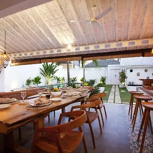 Madura Villa Seminyak (Bali)