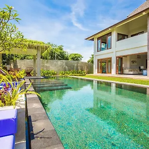 Delfino Villa Sukawati (Bali)