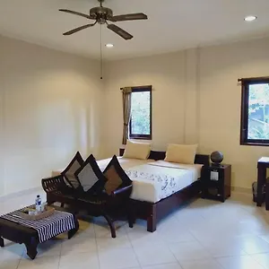 Prasanti Bed & Breakfast 2*