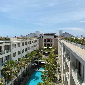 Stylish 2 Bedroom Penthouse Apt, Newly Refreshed, 50 Mbps, Pool, Gym, Resto Apartment Kuta (Bali)