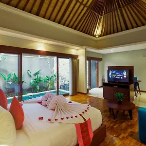 Sanata Villa *