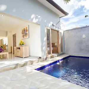 Uma De Villa *