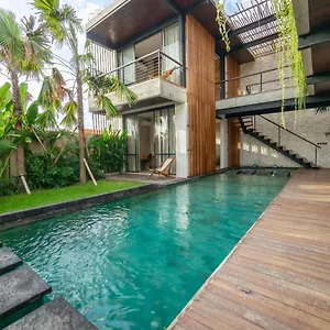Suncoast Villa *