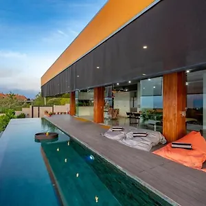 The Arancia Villa Toyapakeh