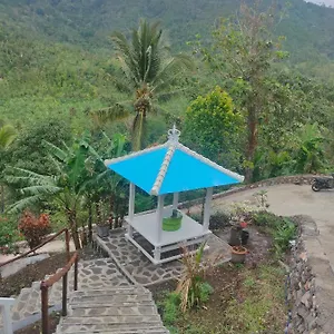 Chalet Ling & Louie's Mountain *