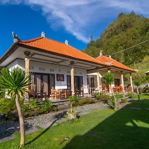 Bunbulan Volcano Lake View Guest house Kubupenlokan