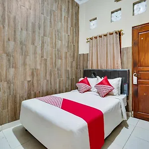 Oyo 90908 Handika Jaya Mm 2*