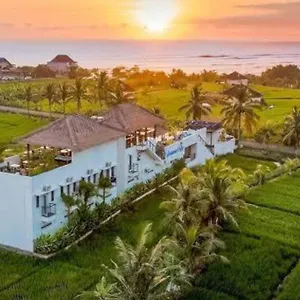 Swell Hotel, Pool Bar & Restaurant Hostel Tanah Lot (Bali)