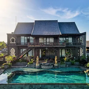 Royal Roco * Tanah Lot (Bali)