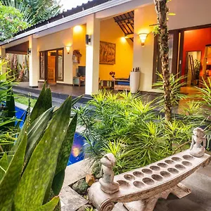 Agni - Newly Renovated Tropical In Peaceful Location A Short Walk From The Of Семиньяк