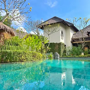 Villa Nicole 5br Paradise, Quiet Area In Oberoi Seminyak (Bali)