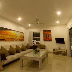 Trisun House Seminyak (Bali)