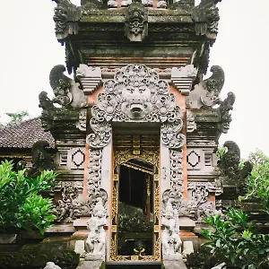 ロッジ Gunung Kawi House テガララン