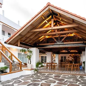 Moonlight Hotel