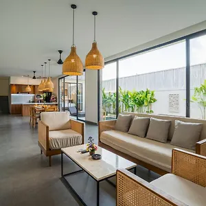 Villa Palm *