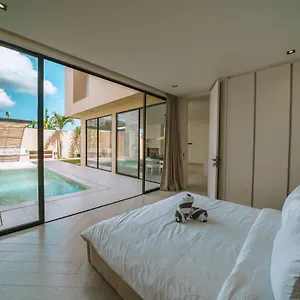 Minimalist Paradise: Tranquil Canggu Ummi Villa Dalung (Bali)