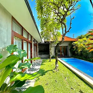 Villa Tropical Retreat With Private Pool, Secluded Location *