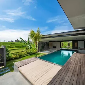 Lennon - Tropical 3 Bedroom Facing The Rice Fields * Canggu (Bali)