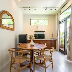 Minimalist 2br Tropical With Plunge Pool Villa Dalung (Bali)