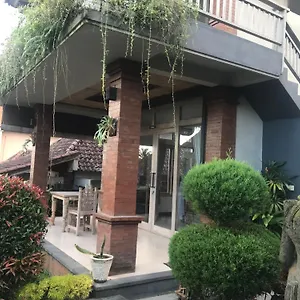 Villa Raditya *