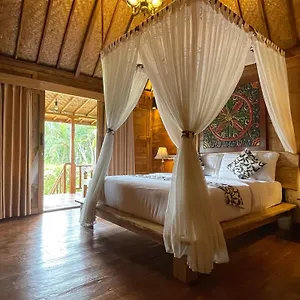 Lodge Sirya *