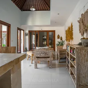 Madalena Guest house Canggu (Bali)