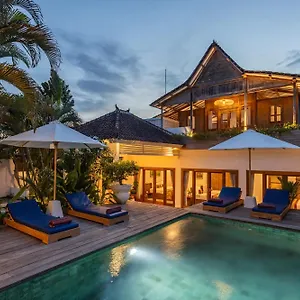 5 Bedroom Entire In Berawa Canggu
