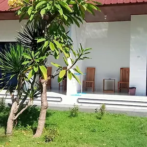 Giri Homestay