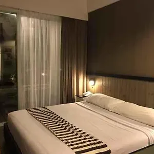 7 Bidadari Hotel 3*