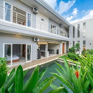 Villa Modern 3bdr - Between Seminyak & Canggu *