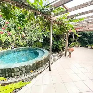 Wonder Villa, Close To The Main Strip Of Villa *