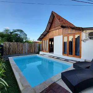 Holiday home And Cozy 2br House With Pool Near Gwk Jimbaran (Bali)