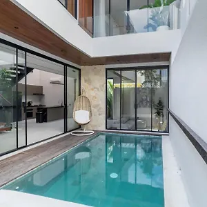 Villa Luxury Haven Stunning 2br In Umalas Canggu Kerobokan (Bali)