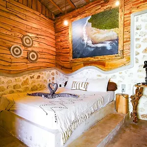 Alma Surf 4 - Cozy 01 Bed With Private Pool Apartment Uluwatu (Bali)