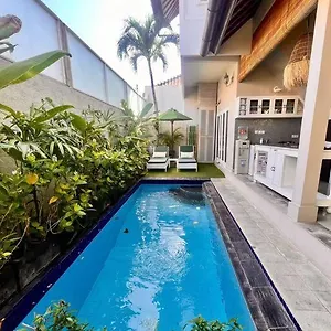 Paradise Found 250m From The Villa *