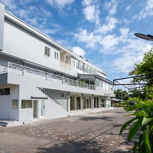 Bali Bustle Sunset Coliving And Coworking Space *