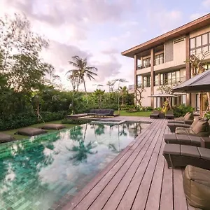 9 Bedroom Wellness Retreat Villa Dalung (Bali)