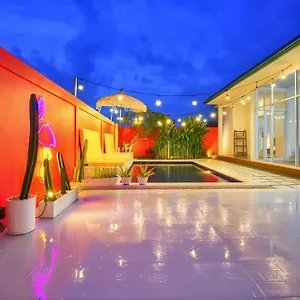 Villa 5 Mins Drive To Berawa - Cozy 2br - Netflix *