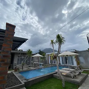 Homestay Batur And *