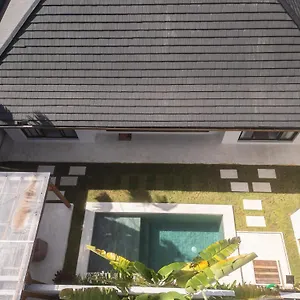 Esmeralda Dua - Area Villa