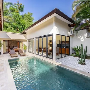 Spacious Tropical In Umalas, Newly Renovated Villa Canggu (Bali)