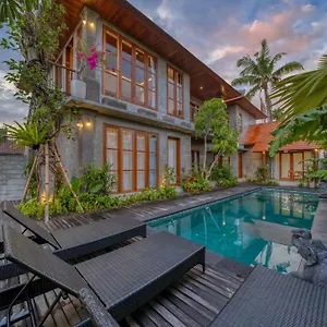 Akasha Resort *