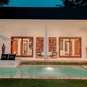 Modern And Stylish 2 Bedroom *